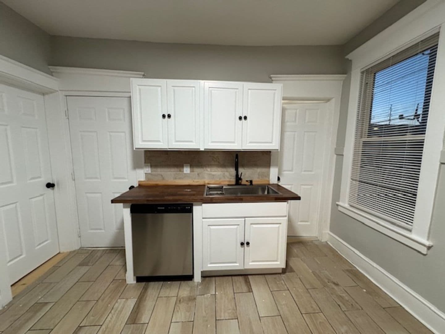 County Apartment: New Haven