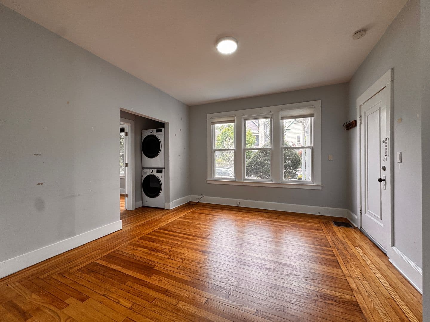 New Haven Apartment: 155 Foster Street