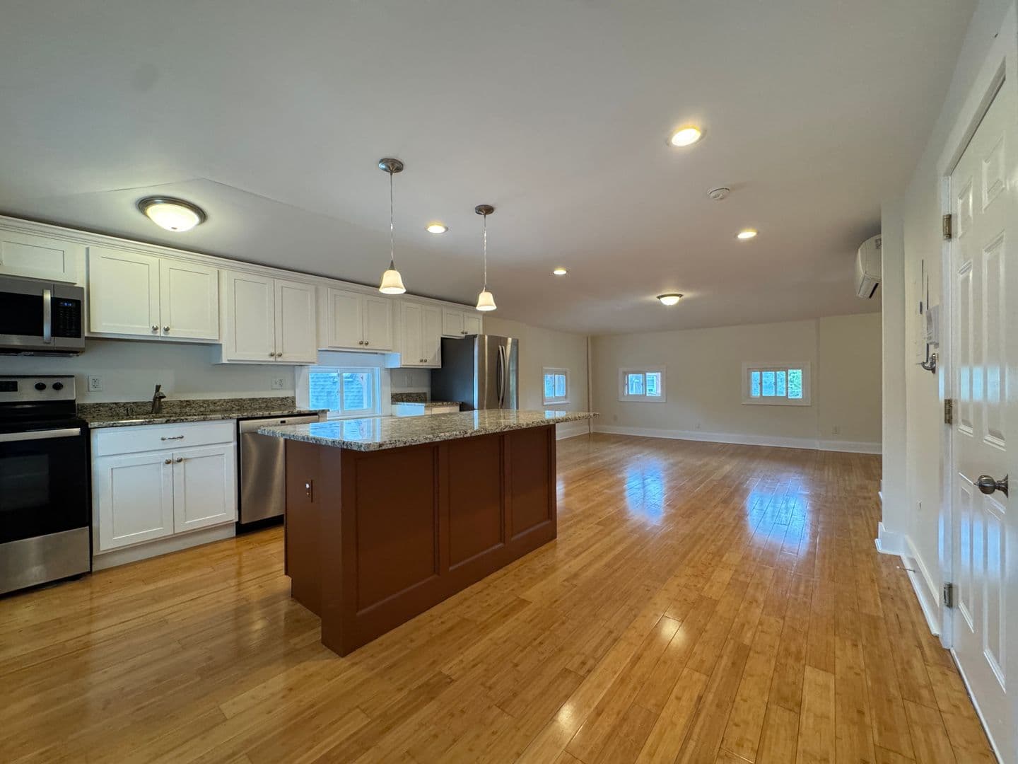 New Haven Apartment: 169 Olive St