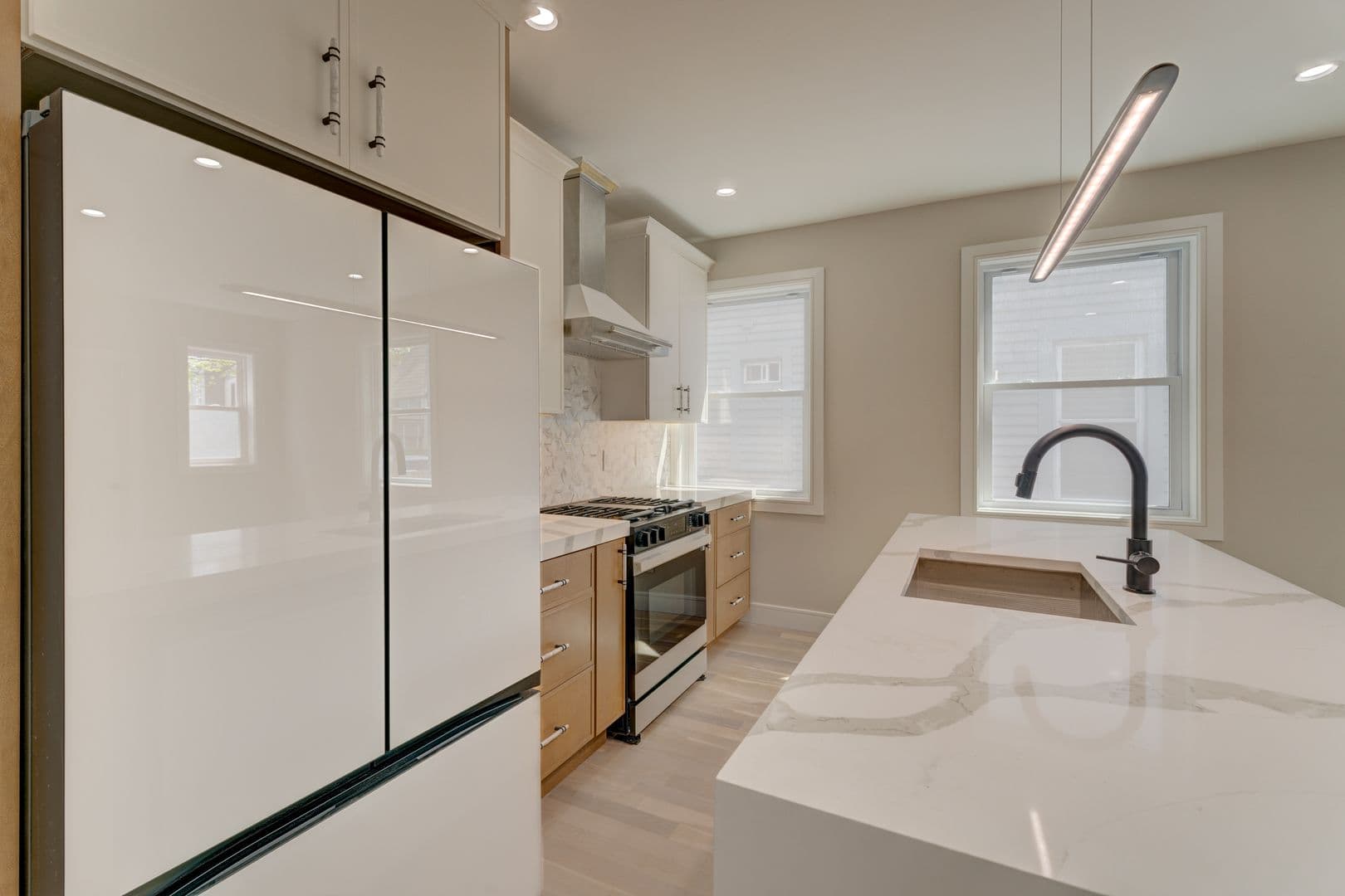 New Haven Apartment: 123 Winchester