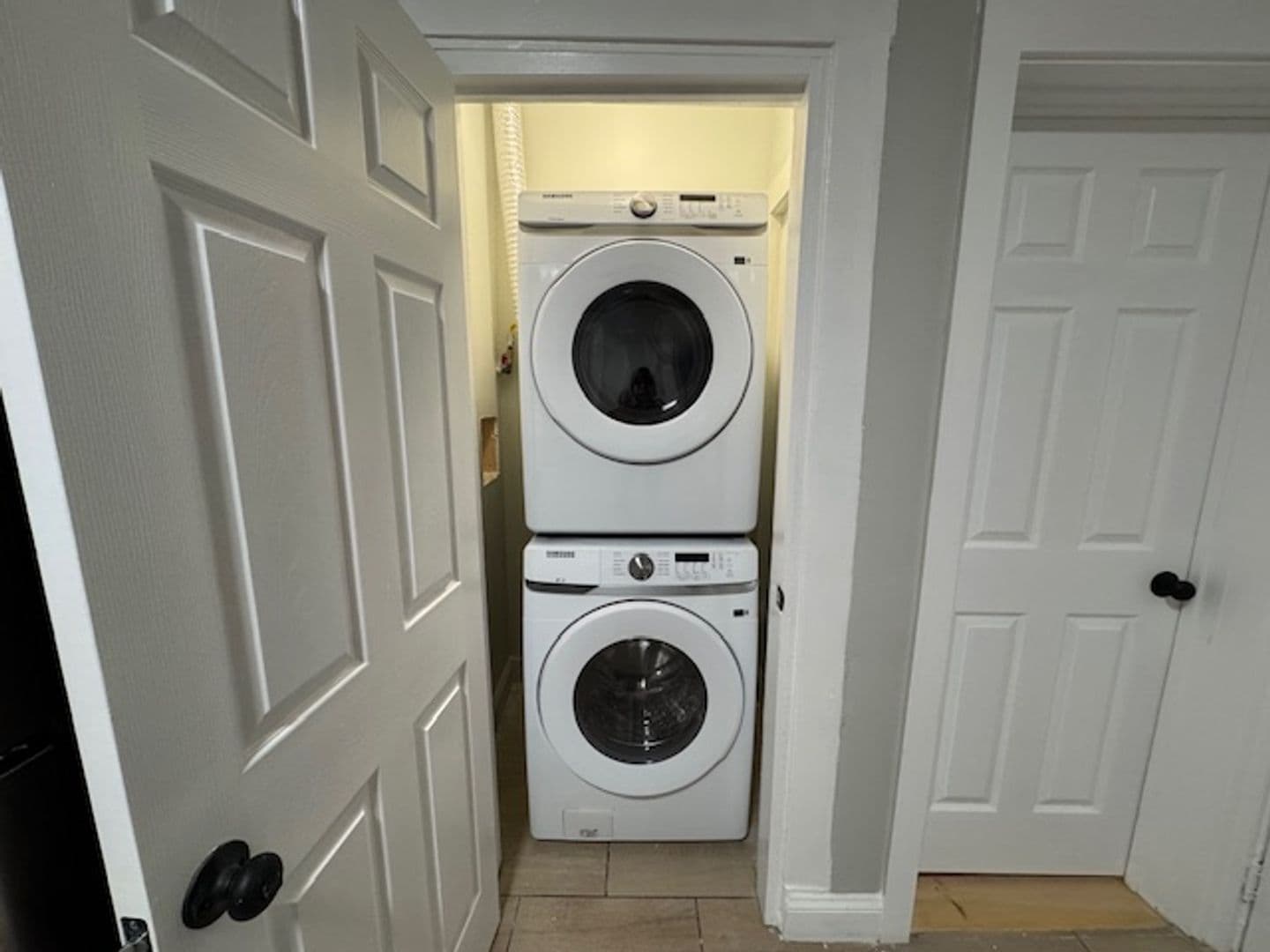 County Apartment: New Haven