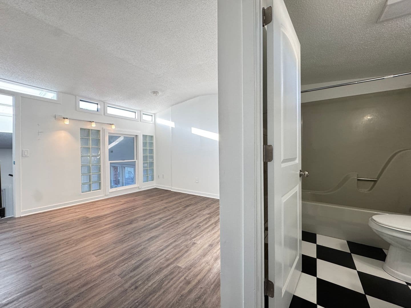 New Haven Apartment: 9-11 Pearl St