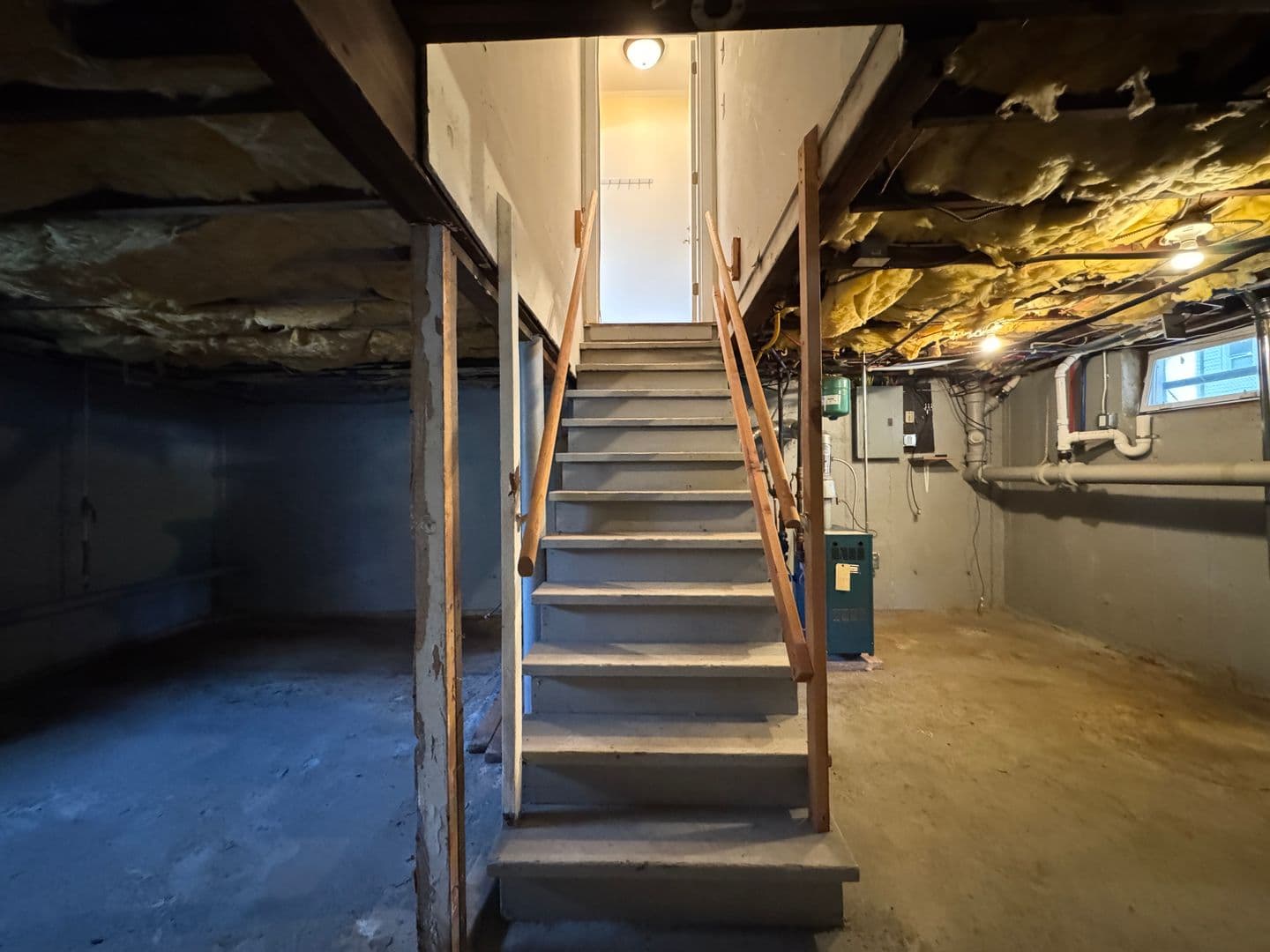 West Haven Townhome: 785 Savin Avenue