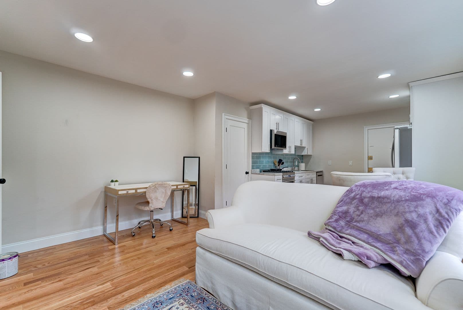 New Haven Apartment: 11 Lawrence St