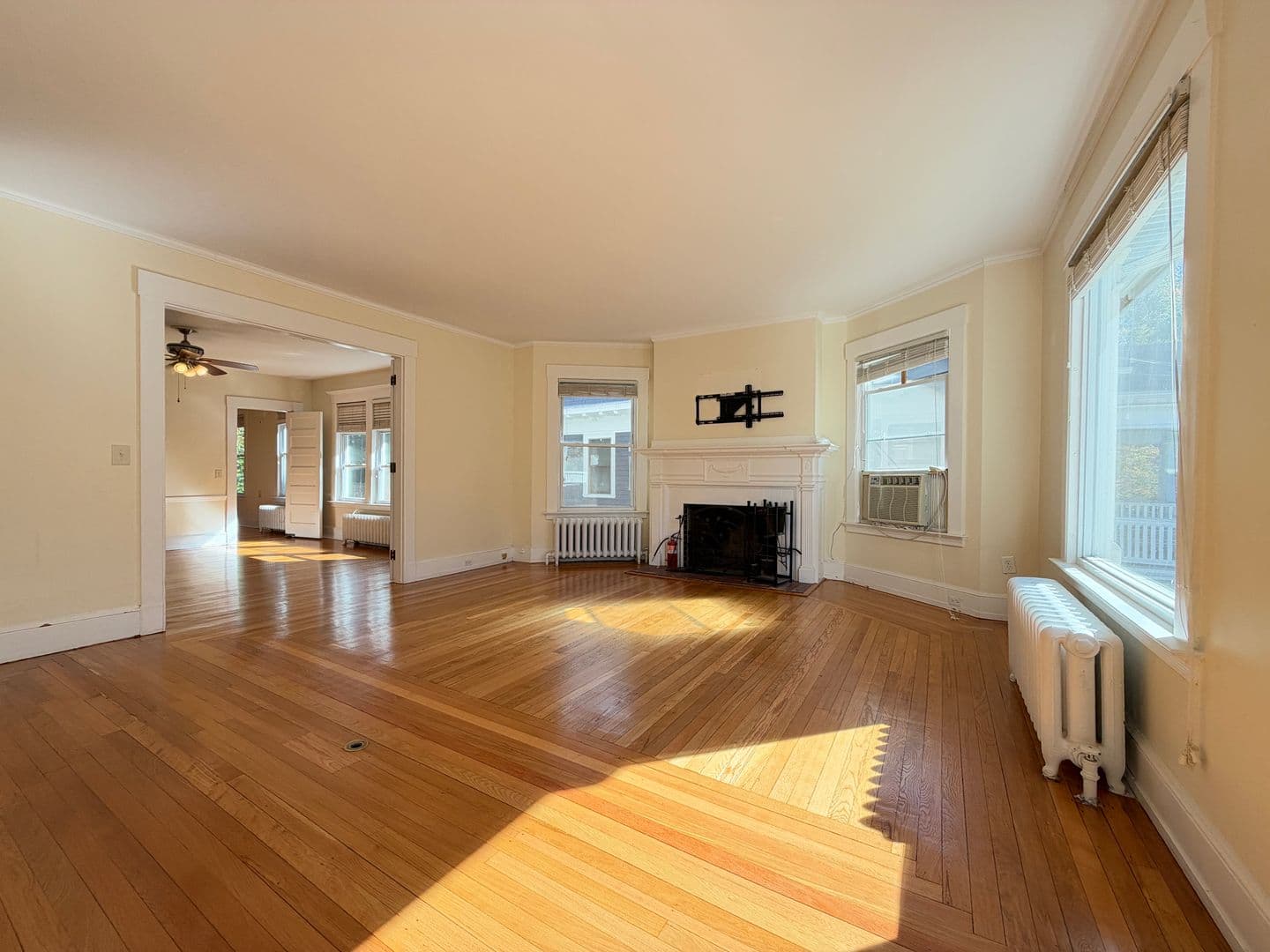 New Haven Apartment: 323-325 Willow Street
