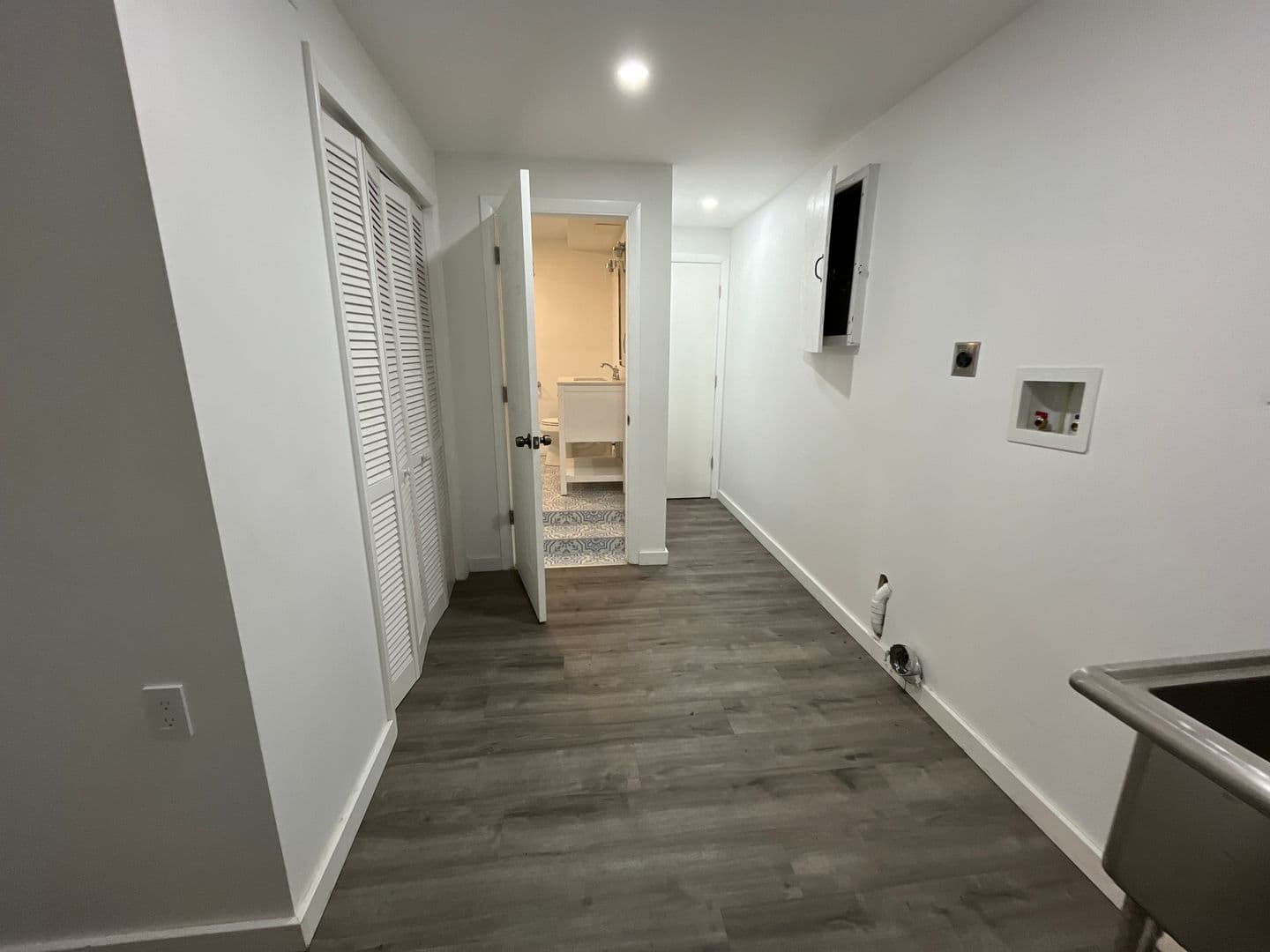 County Apartment: New Haven