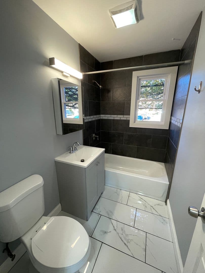 New Haven Apartment: 311 Blake Street