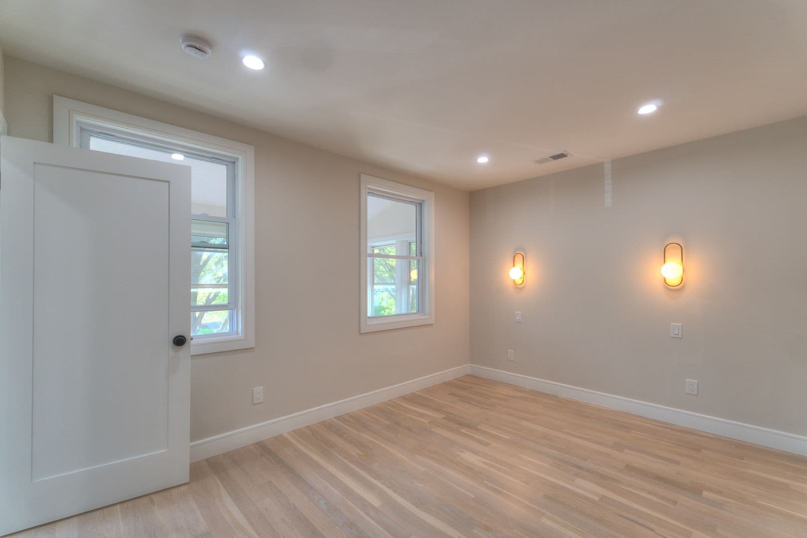New Haven Apartment: 123 Winchester