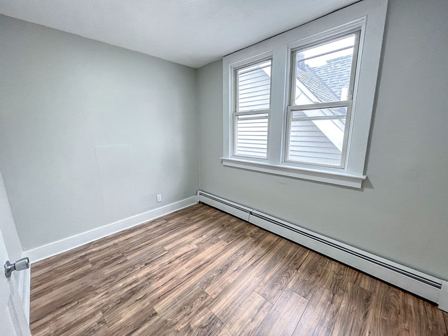 New Haven Apartment: 817 State Street