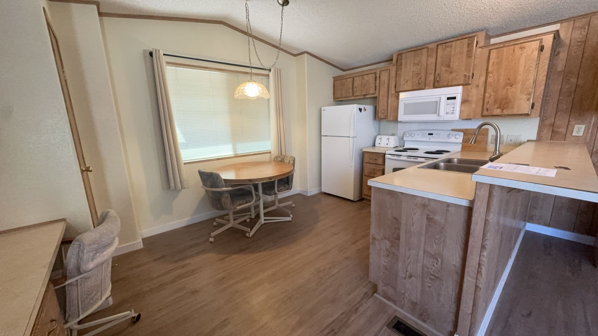 Mesa House: 5735 E McDowell Rd #466