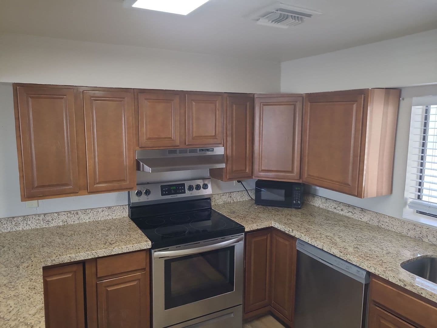 Apache Junction Apartment: 451 East 10th Ave