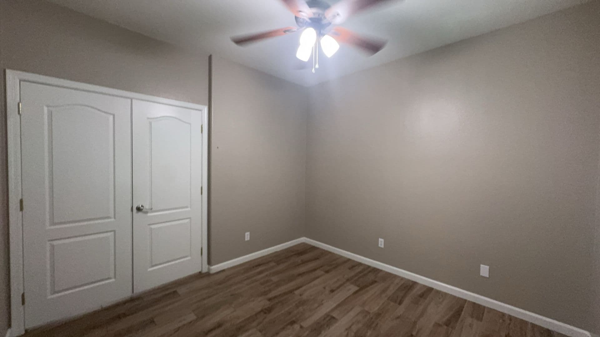 Gilbert House: 3871 E Remington Dr-(6081^$CS)