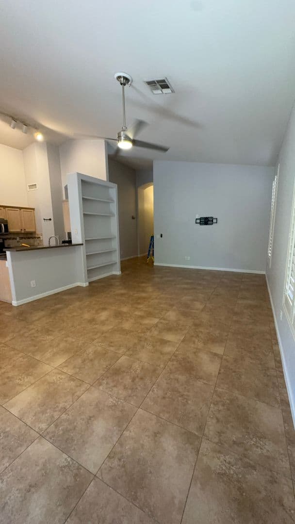 Mesa House: 3055 N Red Mountain Unit 174
