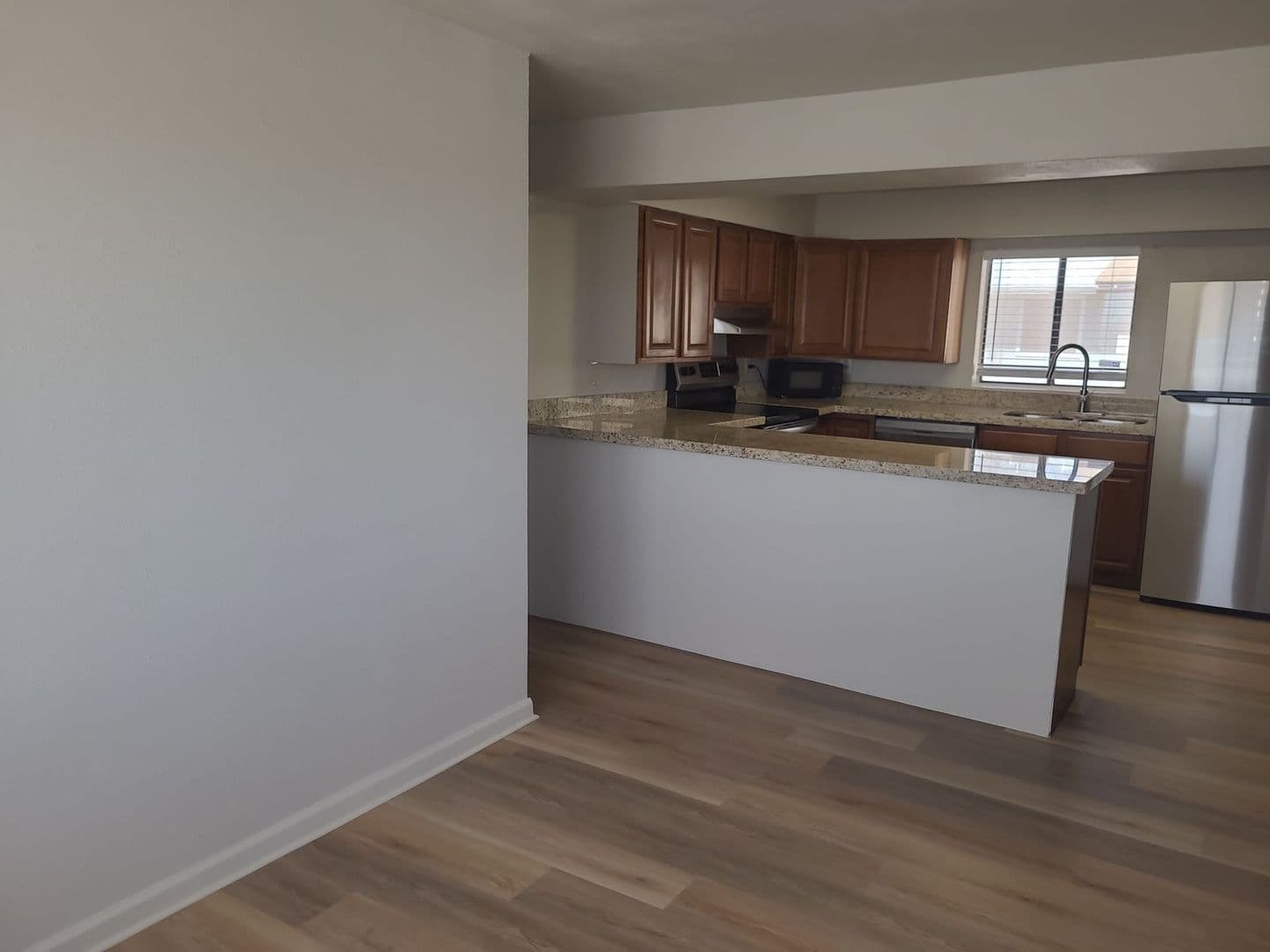 Apache Junction Apartment: 451 East 10th Ave