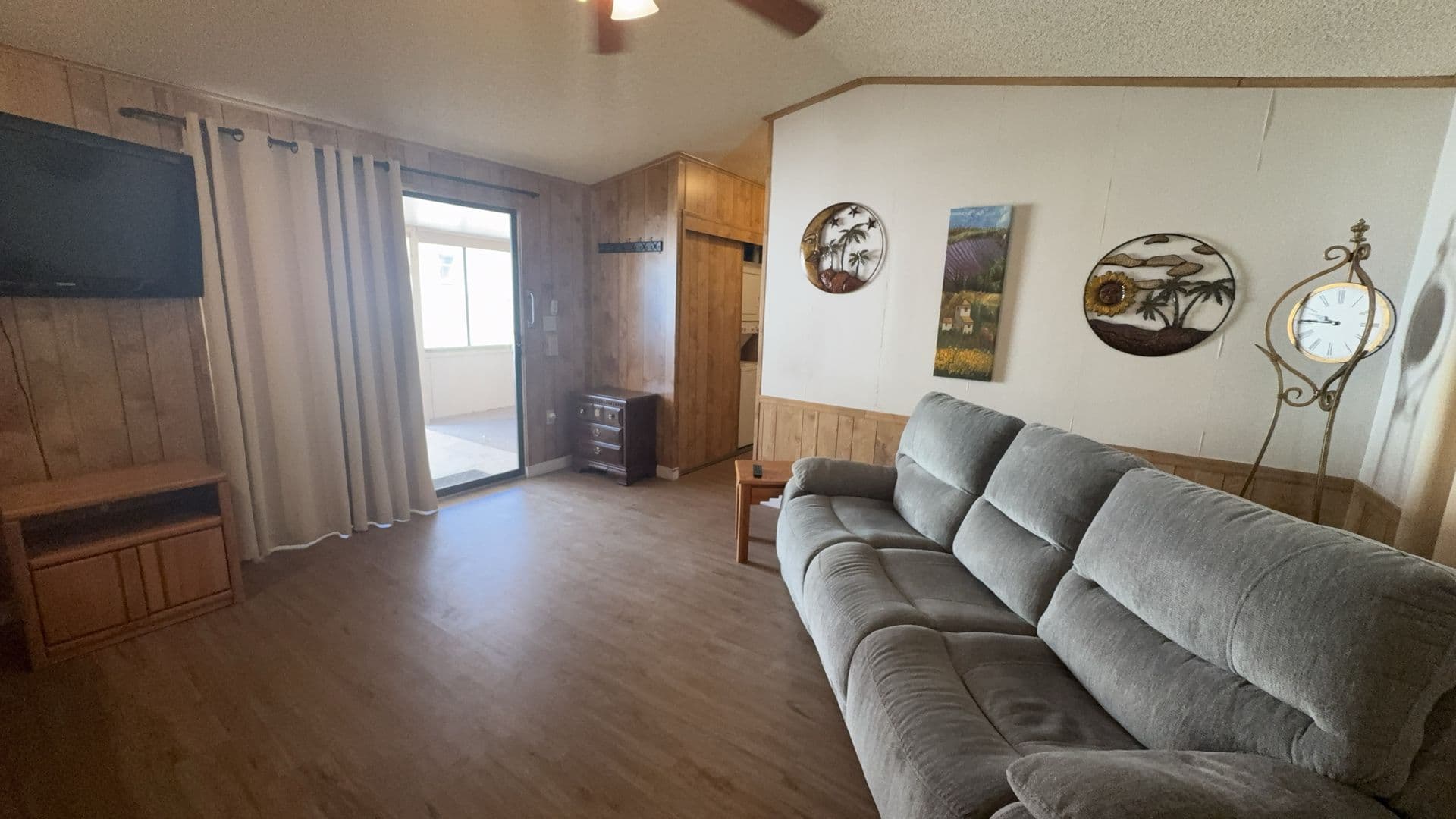 Mesa House: 5735 E McDowell Rd #466