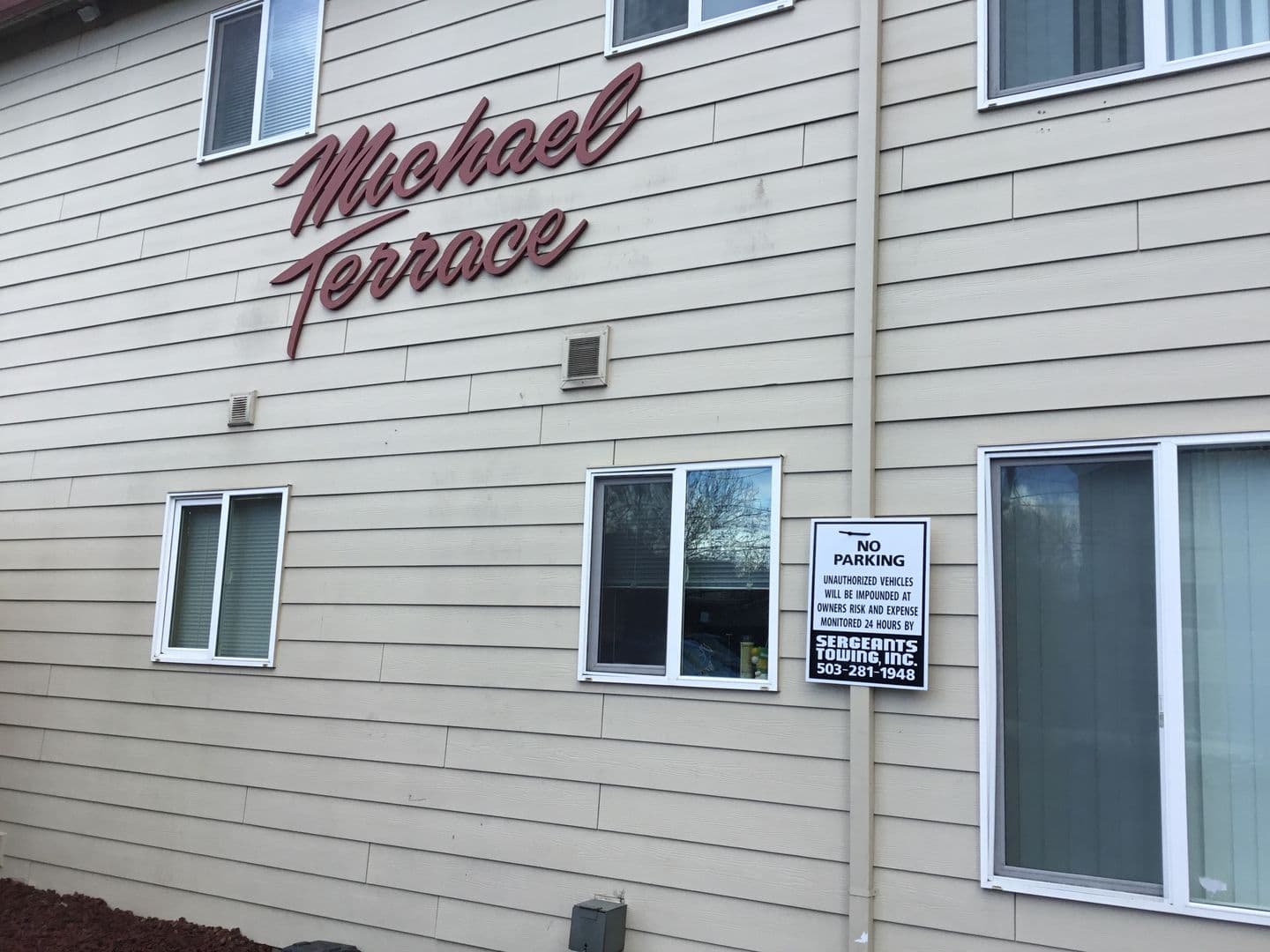 Portland Apartment: 4202-4224 SE 58th Ave