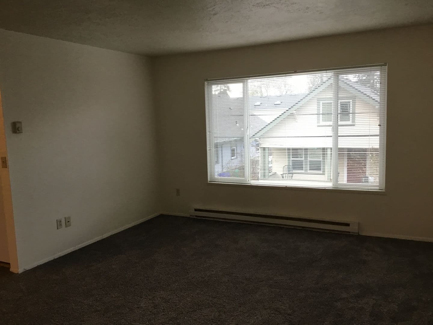 Portland Apartment: 4202-4224 SE 58th Ave