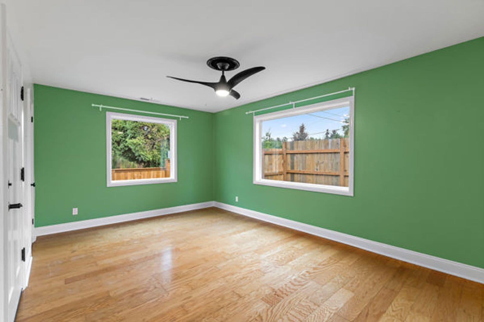 Portland House: 9525 N Hodge Ave