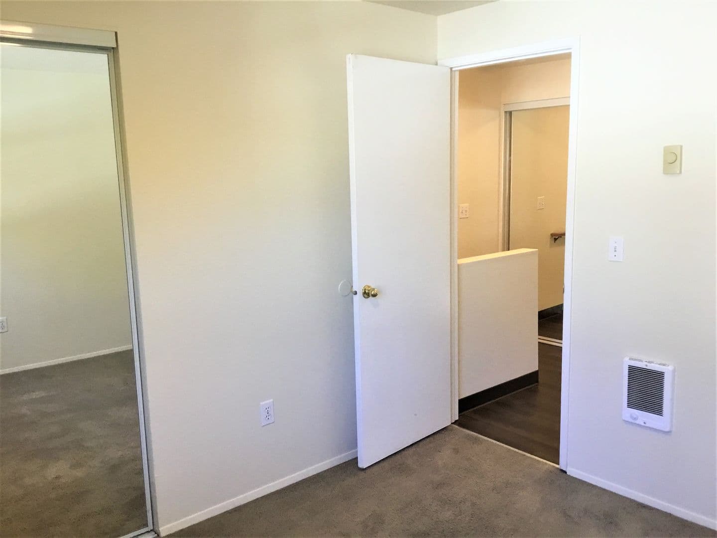 Portland Apartment: 7612-7630 N Portsmouth Ave