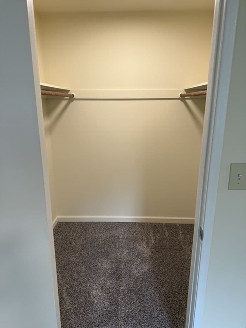 Portland Apartment: 5010 SE 41st Ave
