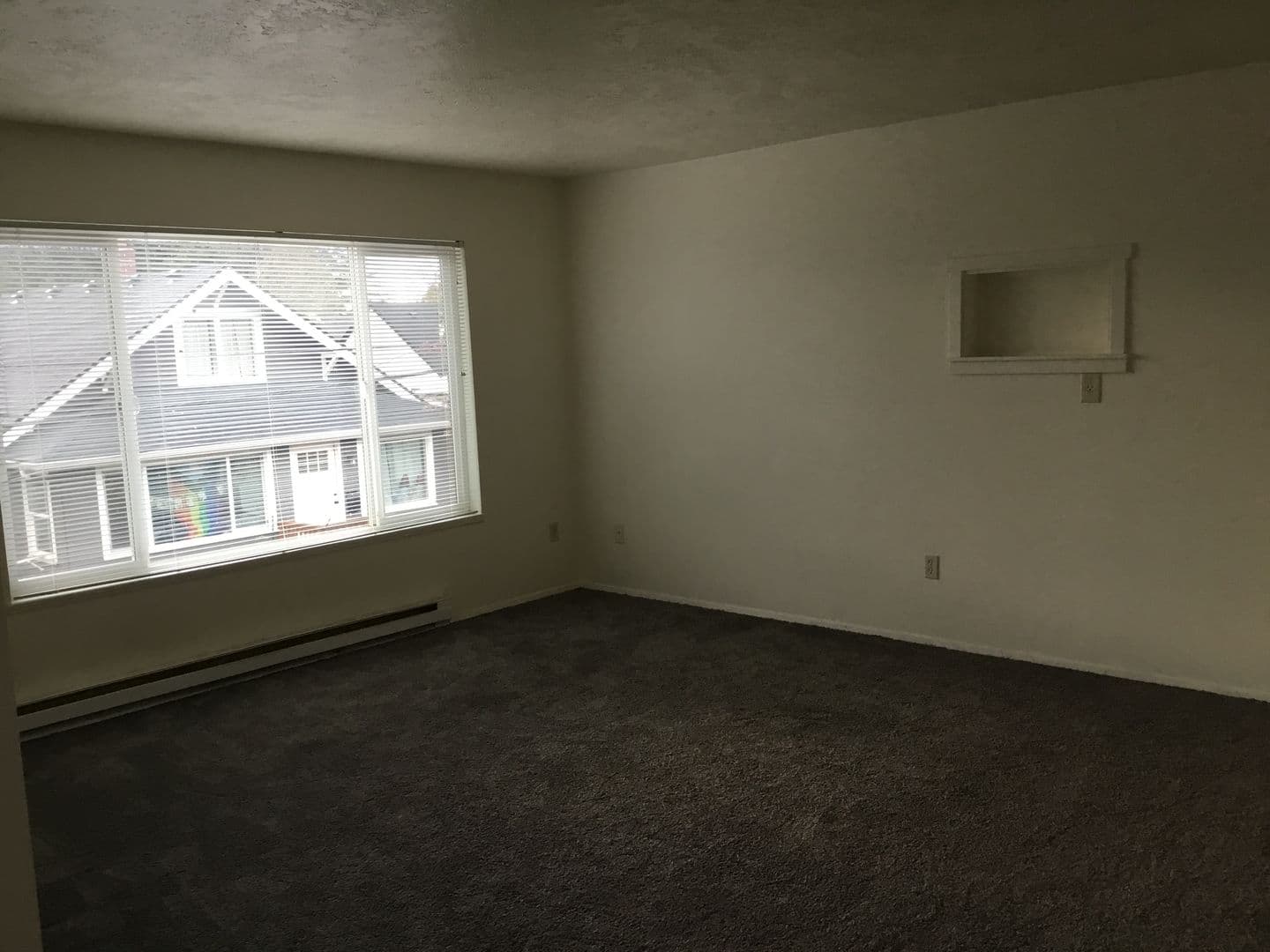 Portland Apartment: 4202-4224 SE 58th Ave