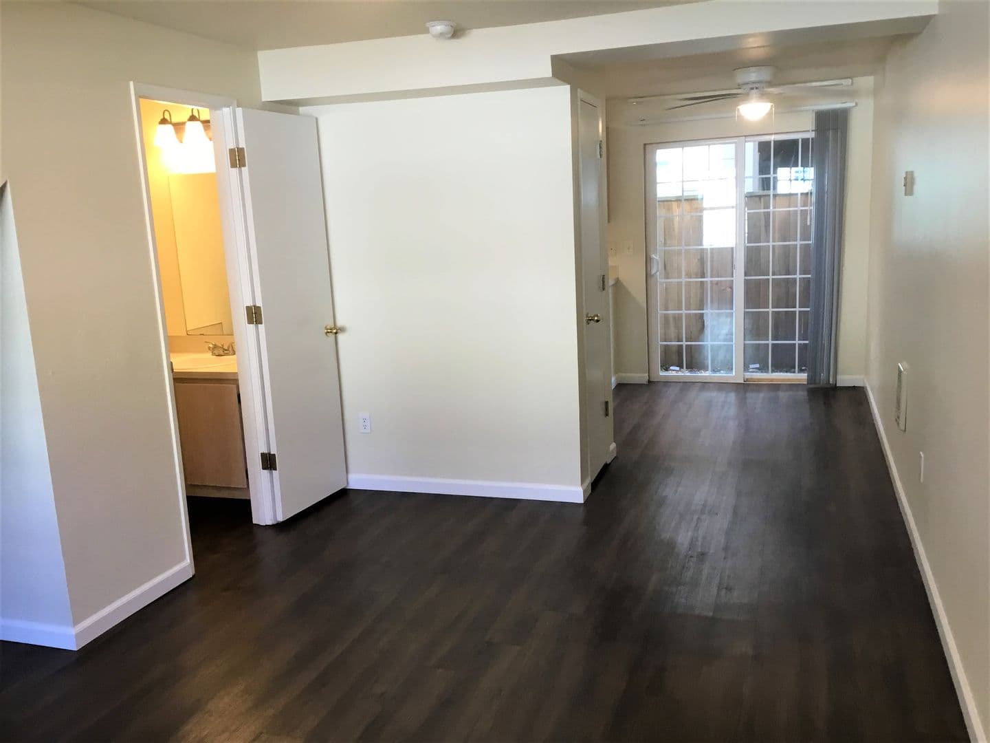Portland Apartment: 7612-7630 N Portsmouth Ave