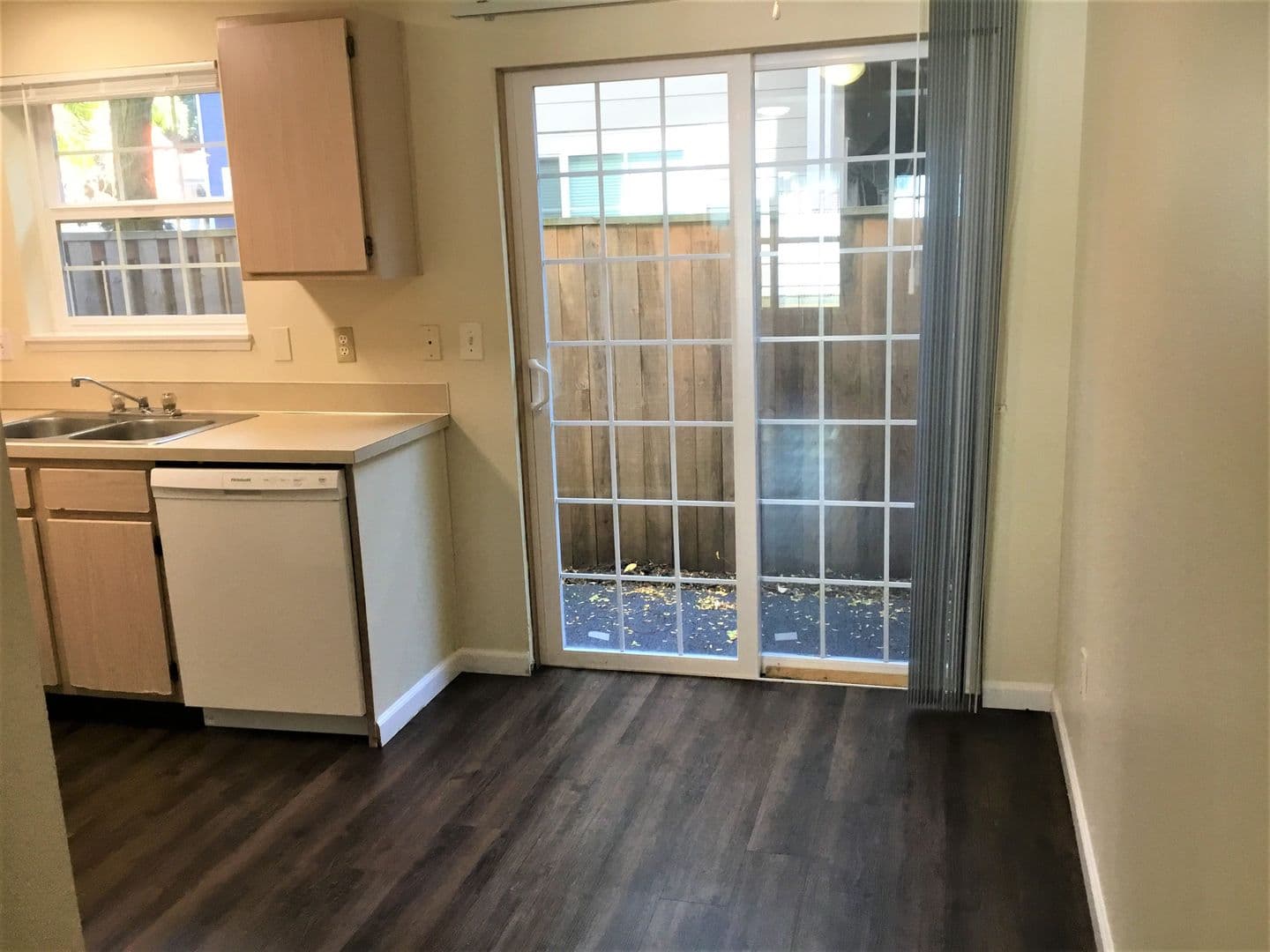 Portland Apartment: 7612-7630 N Portsmouth Ave