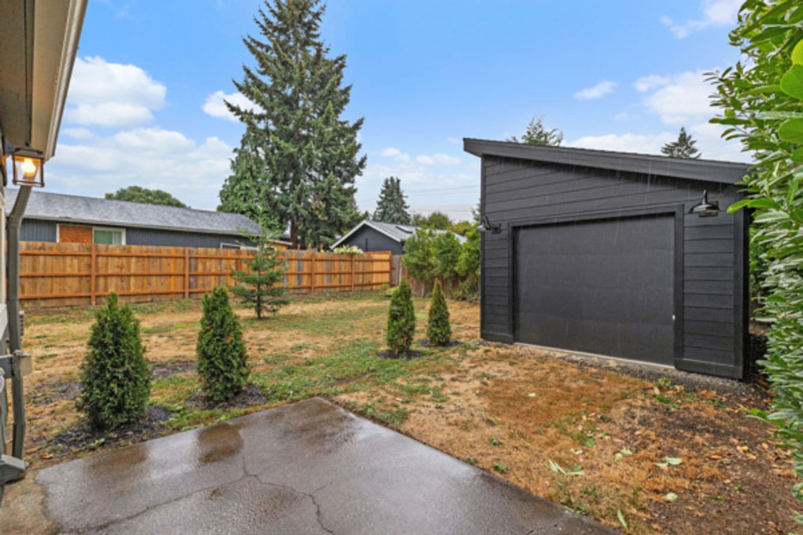 Portland House: 9525 N Hodge Ave