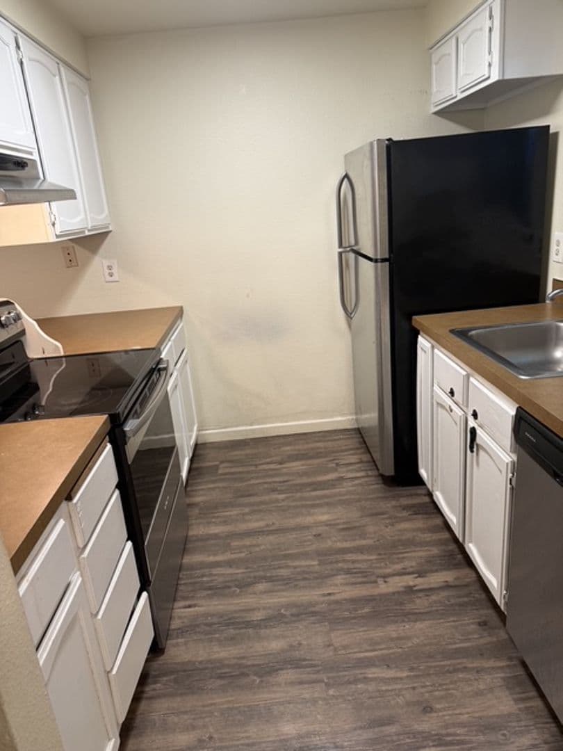 Gresham Apartment: 21640-21644 SE Alder St