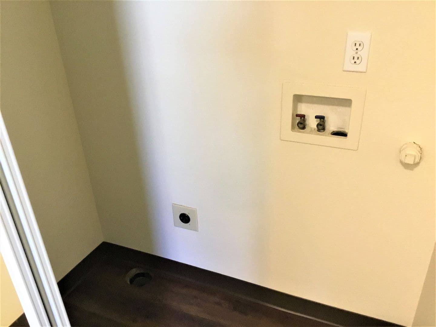 Portland Apartment: 7612-7630 N Portsmouth Ave