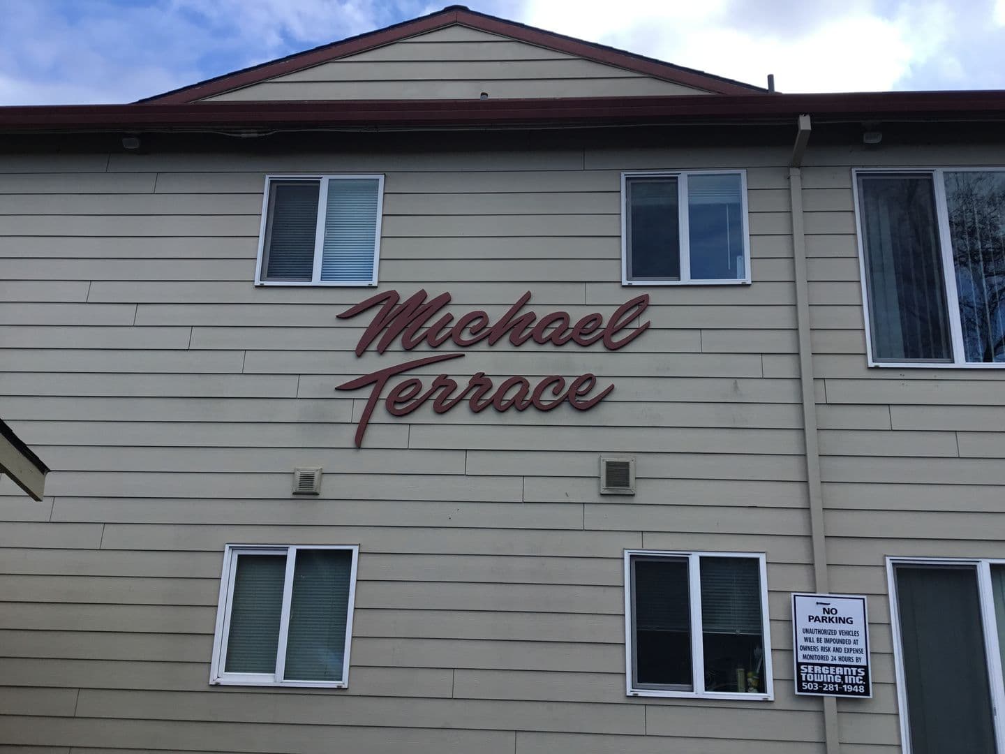 Portland Apartment: 4202-4224 SE 58th Ave