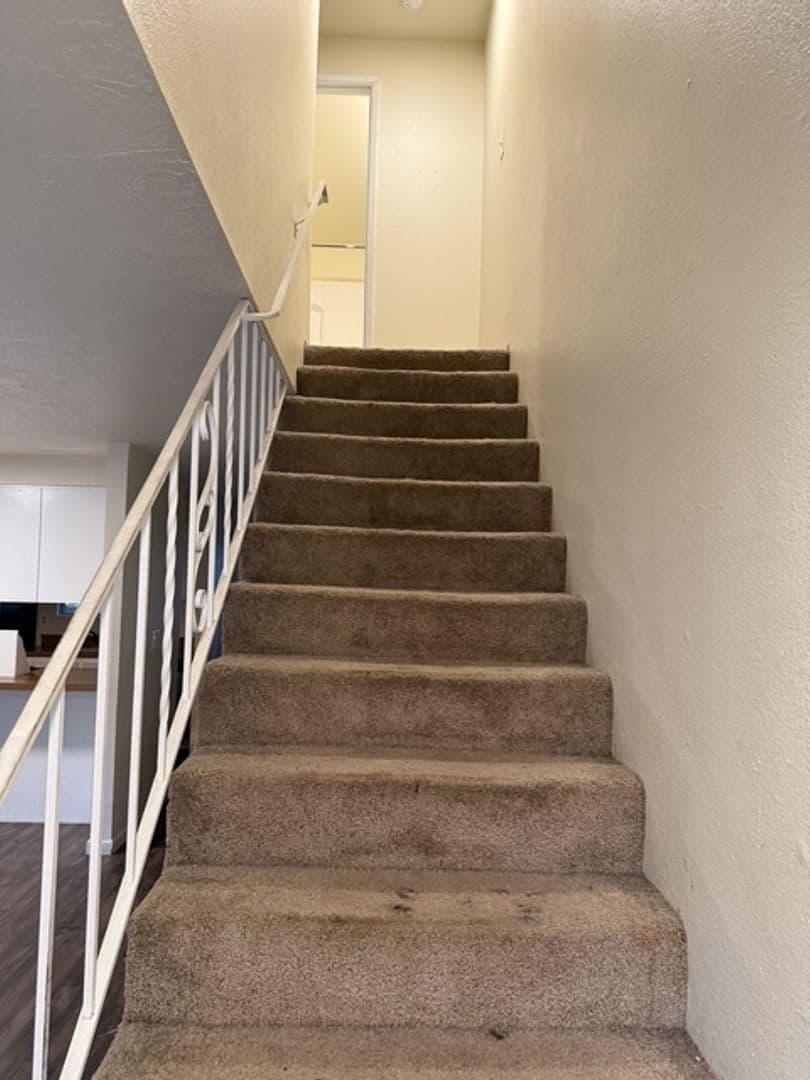 Gresham Apartment: 21640-21644 SE Alder St