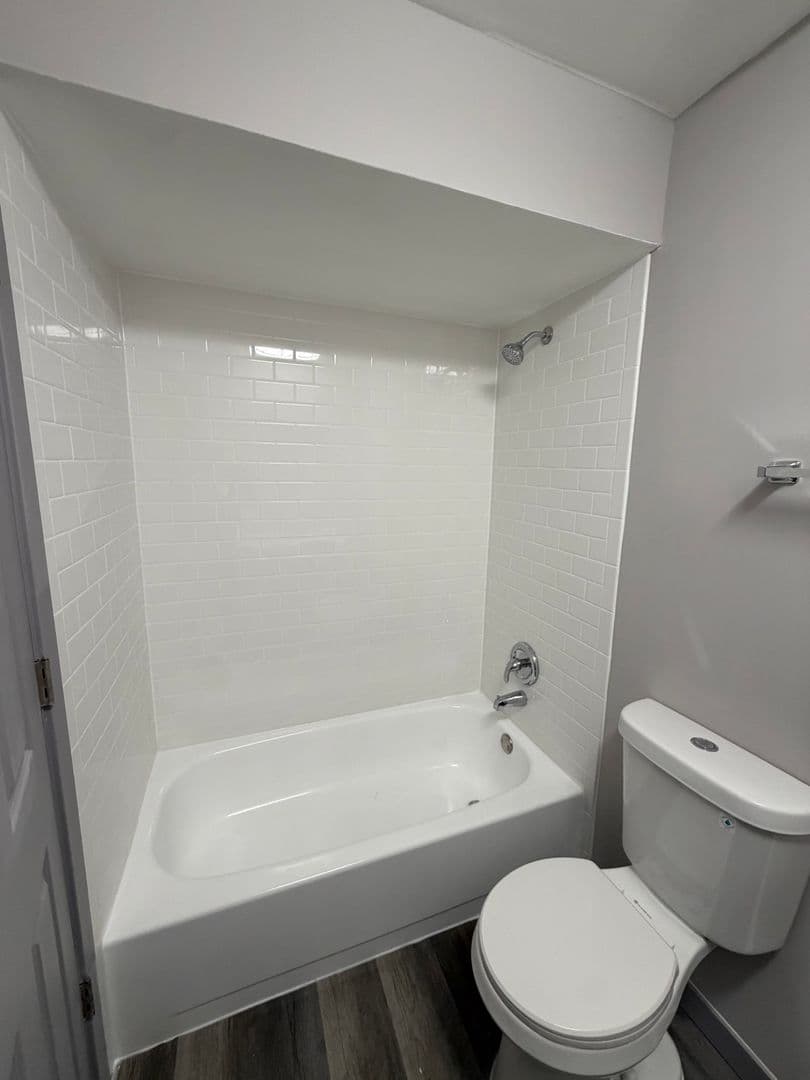 Lansing Apartment: 3023 Bernice Rd