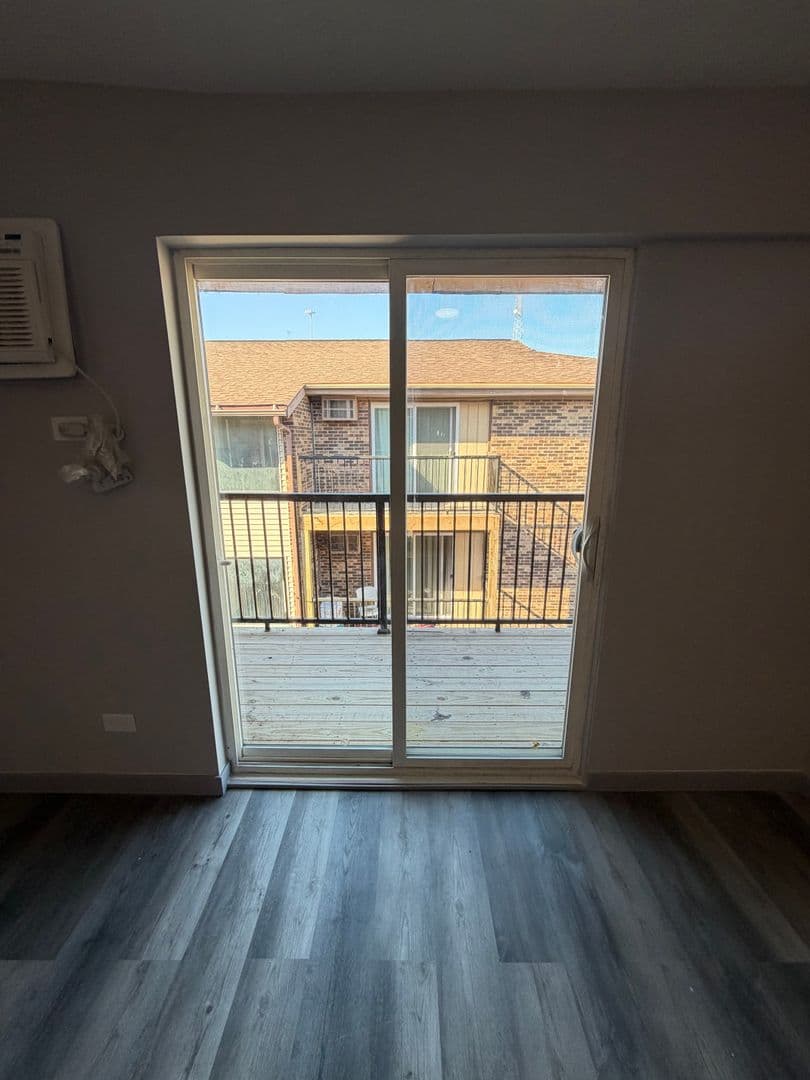 Lansing Apartment: 3023 Bernice Rd