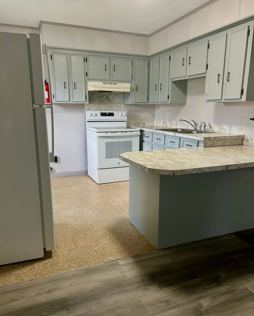 Dequincy Apartment: Shady lane & Anise st