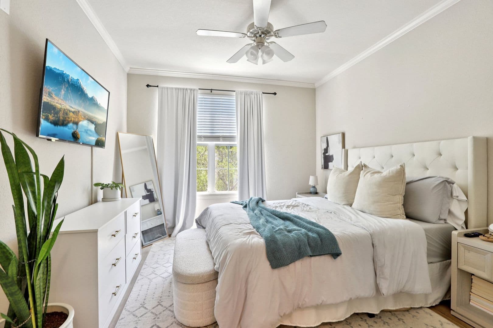 Tampa House: 4221 W Spruce St.