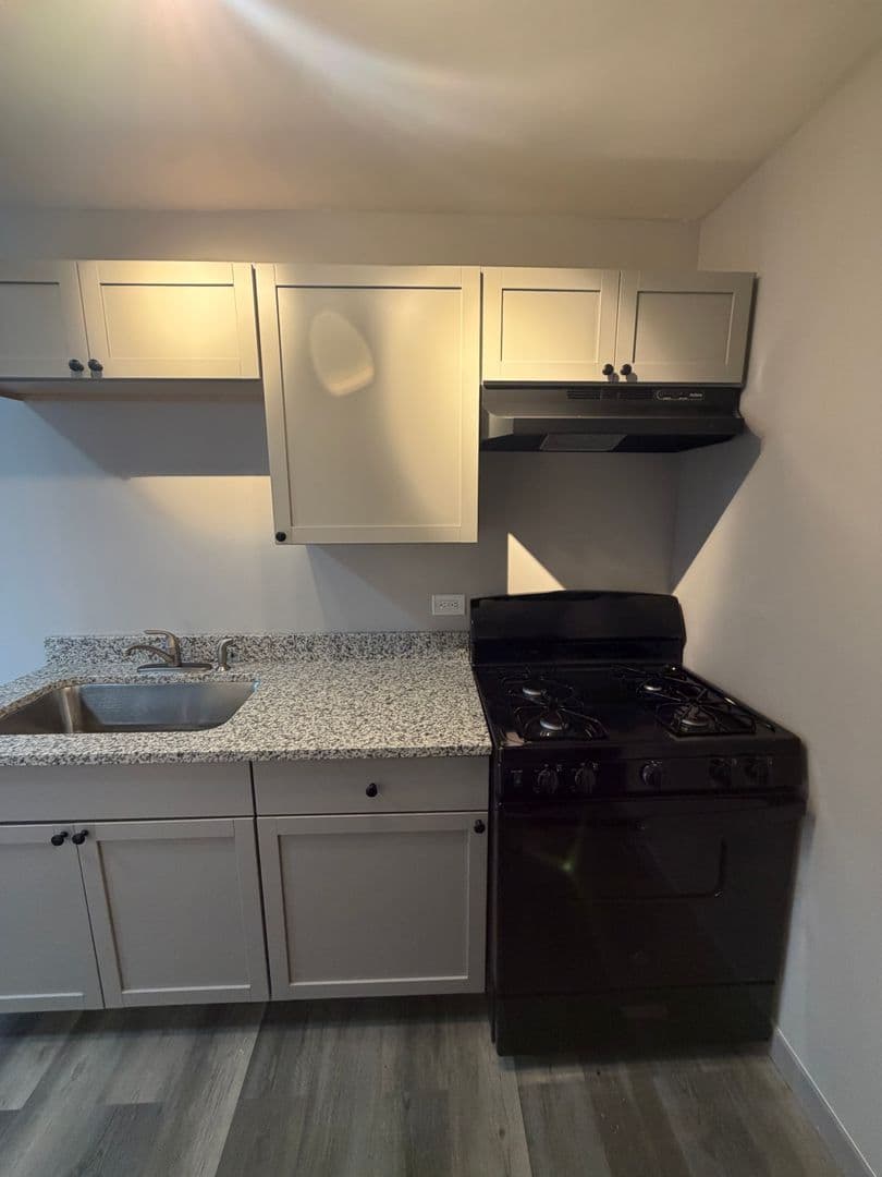 Lansing Apartment: 3023 Bernice Rd
