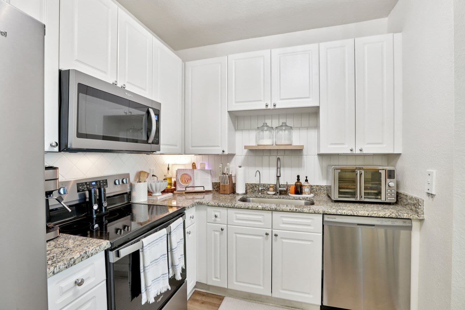 Tampa House: 4221 W Spruce St.
