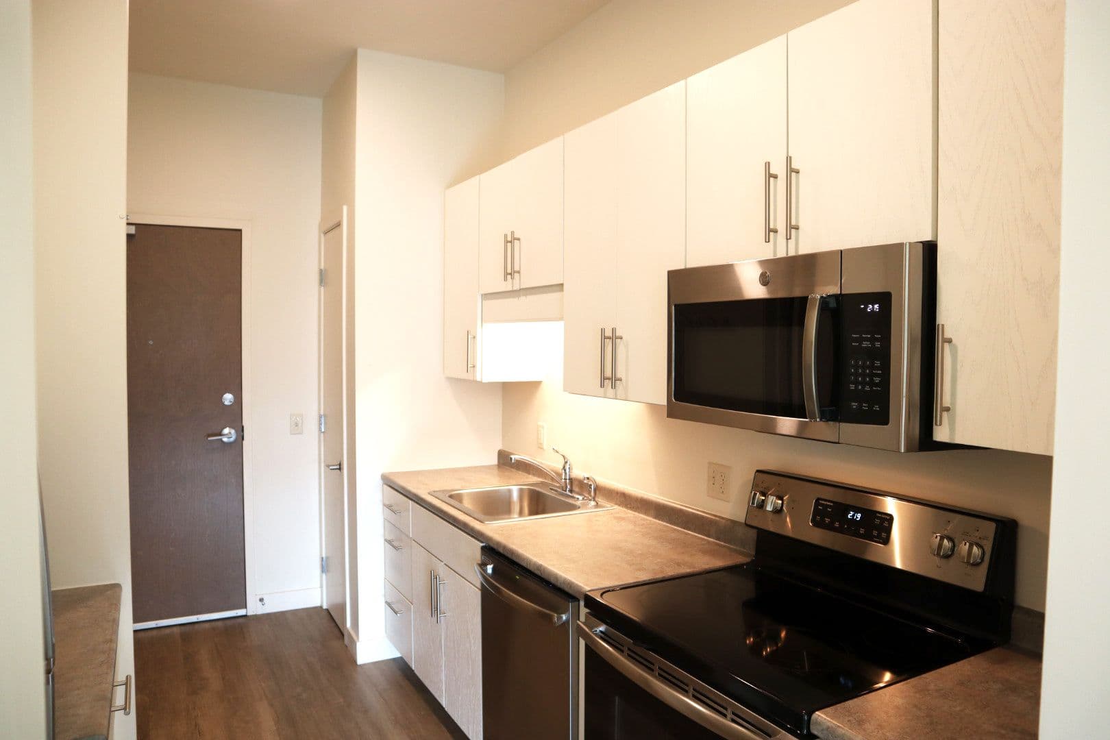 Burlington Apartment: 351 North Ave
