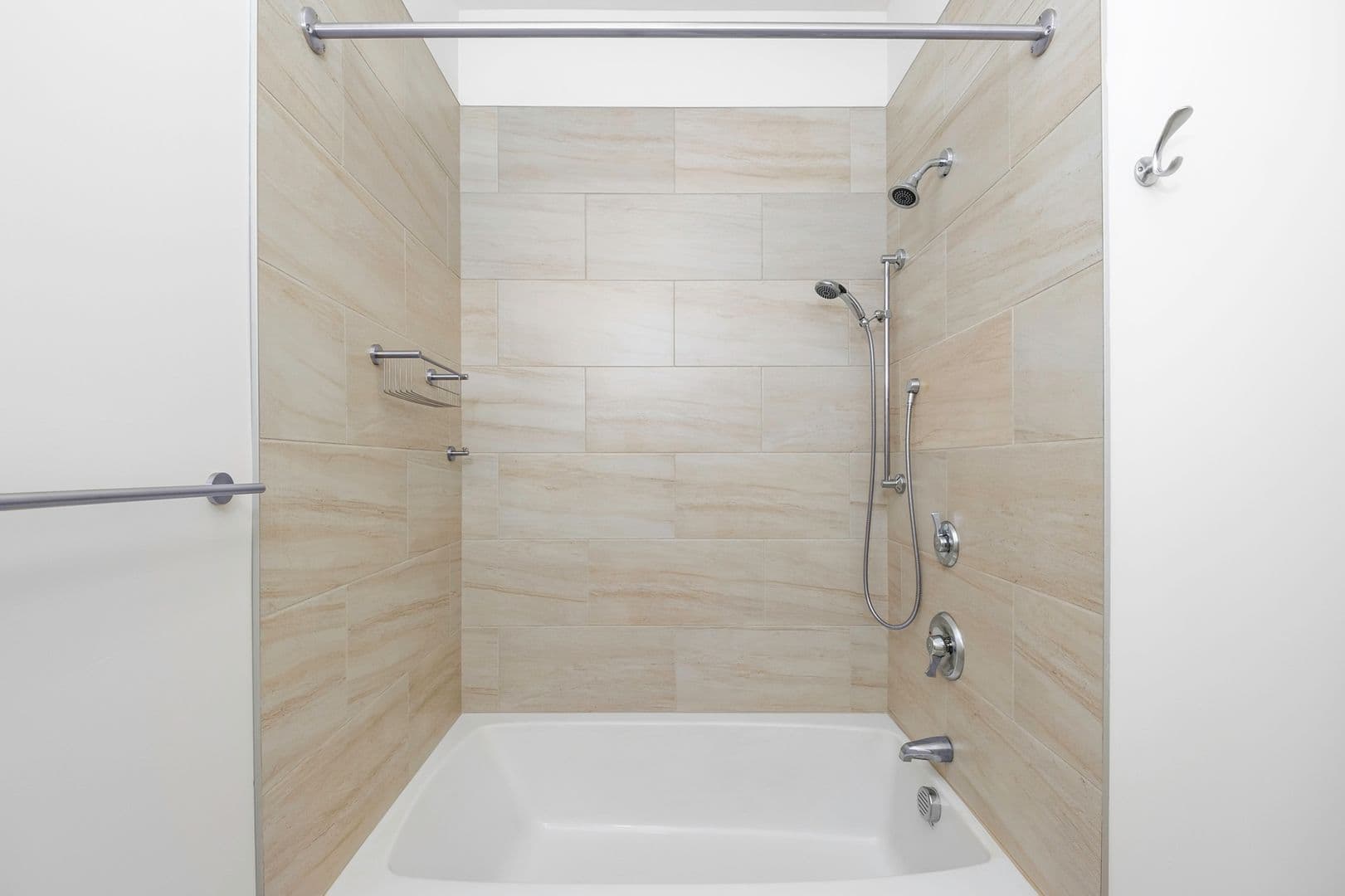 Burlington Apartment: 70 Cambrian Way