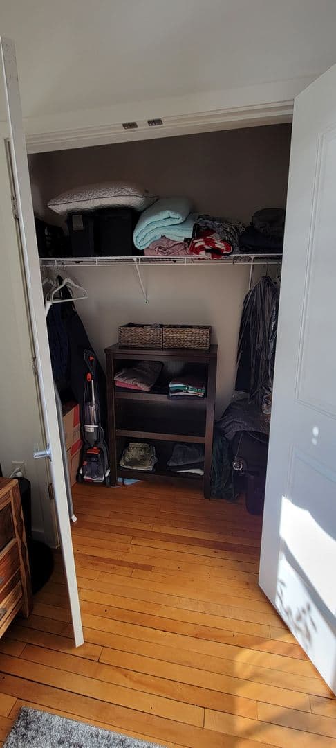 Burlington Apartment: 375 North Avenue