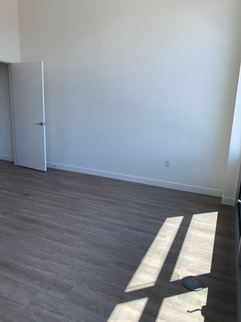 Burlington Apartment: 351 North Ave