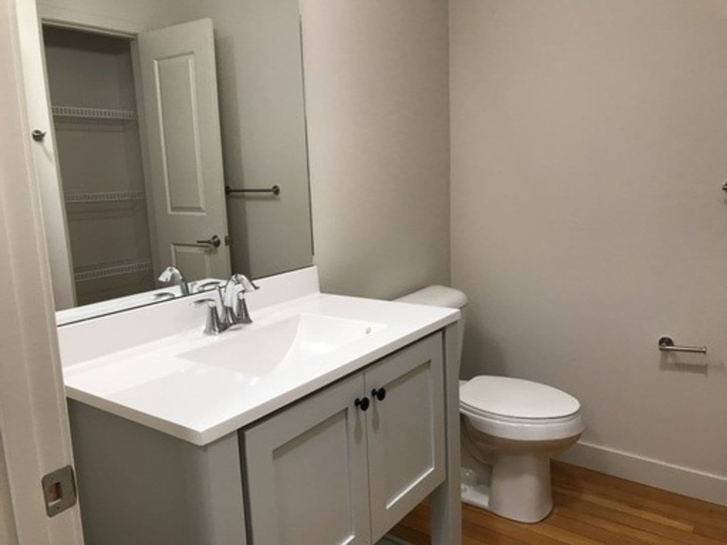 Burlington Apartment: 375 North Avenue