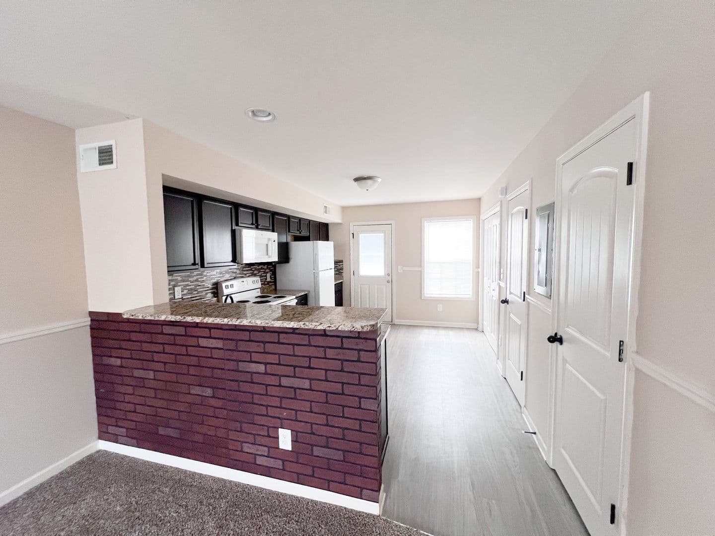 Clarksville Townhome: 2279 McCormick Ln