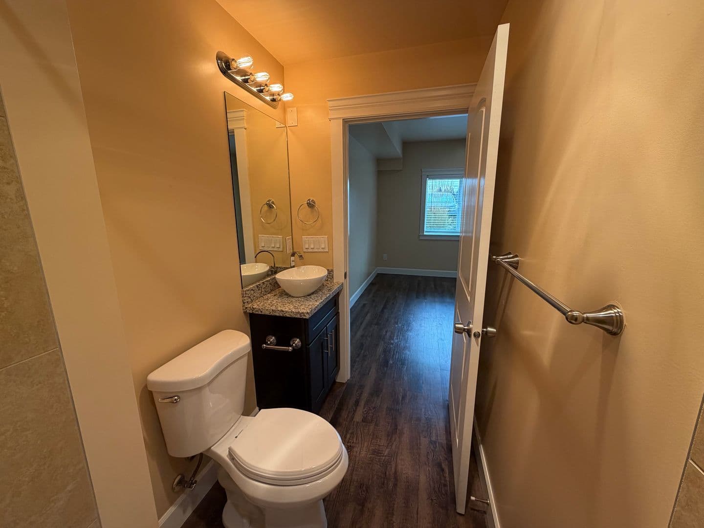 Burien Apartment: 12614 Ambaum Blvd SW