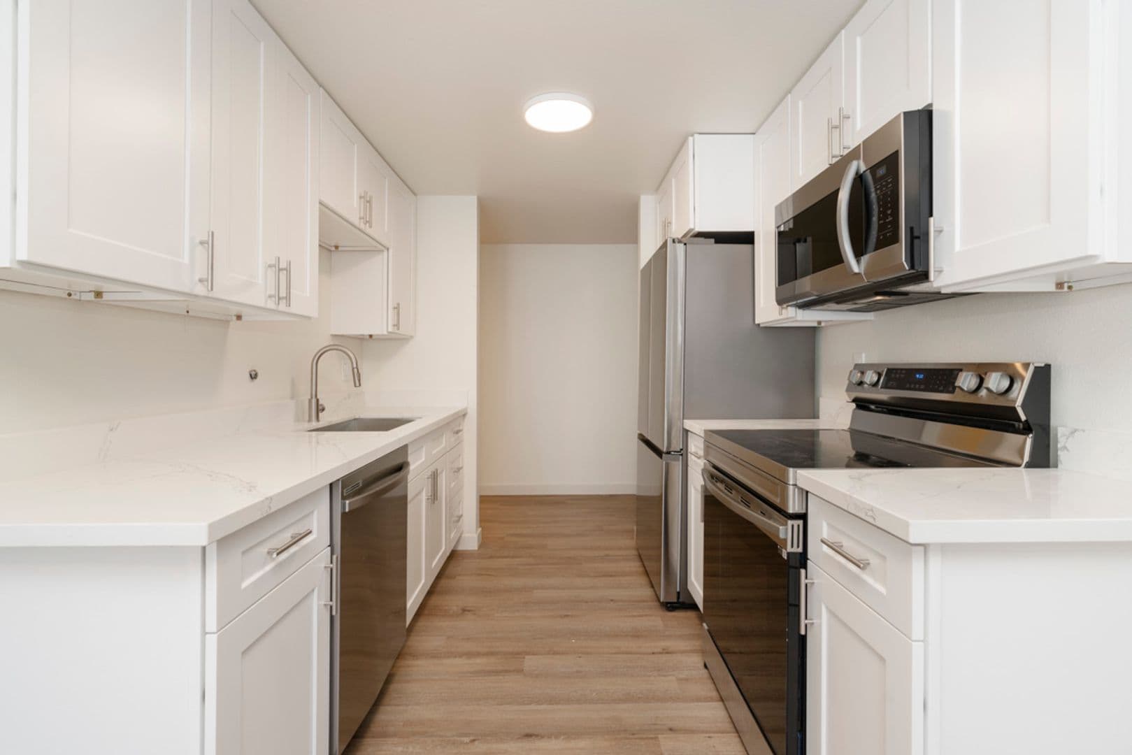 Seattle Apartment: 3520 28th Ave W