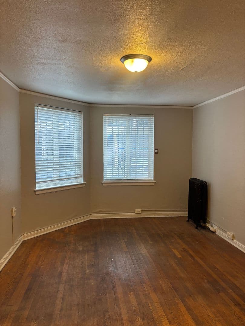 Seattle Apartment: 2230 4th Ave