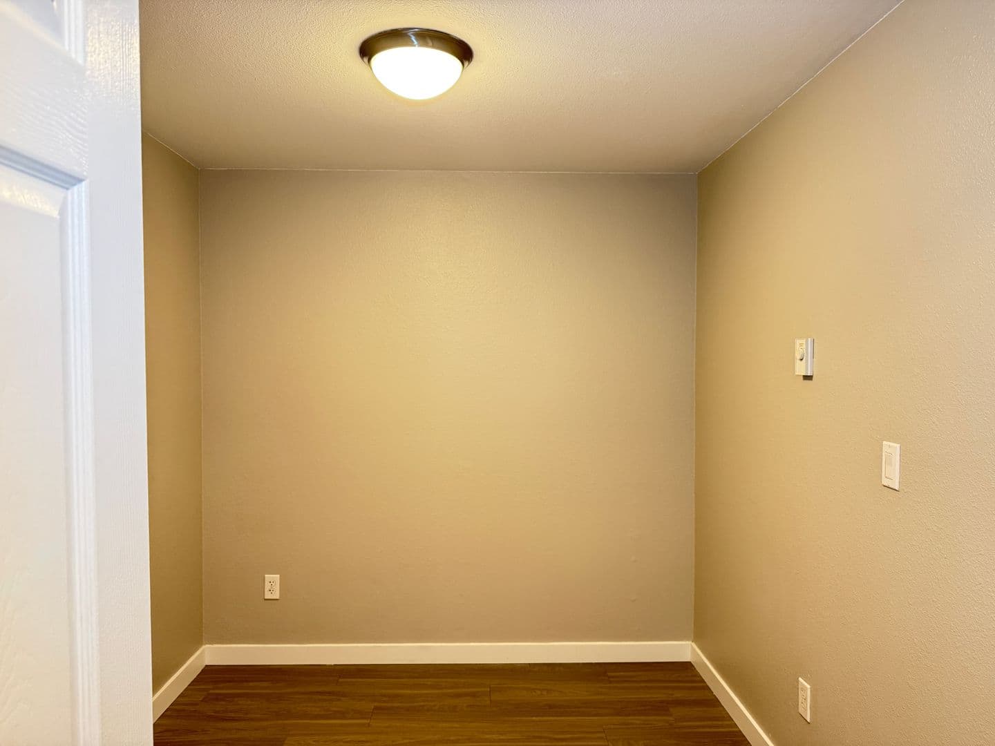 Seattle Apartment: 3021 SW Bradford Street