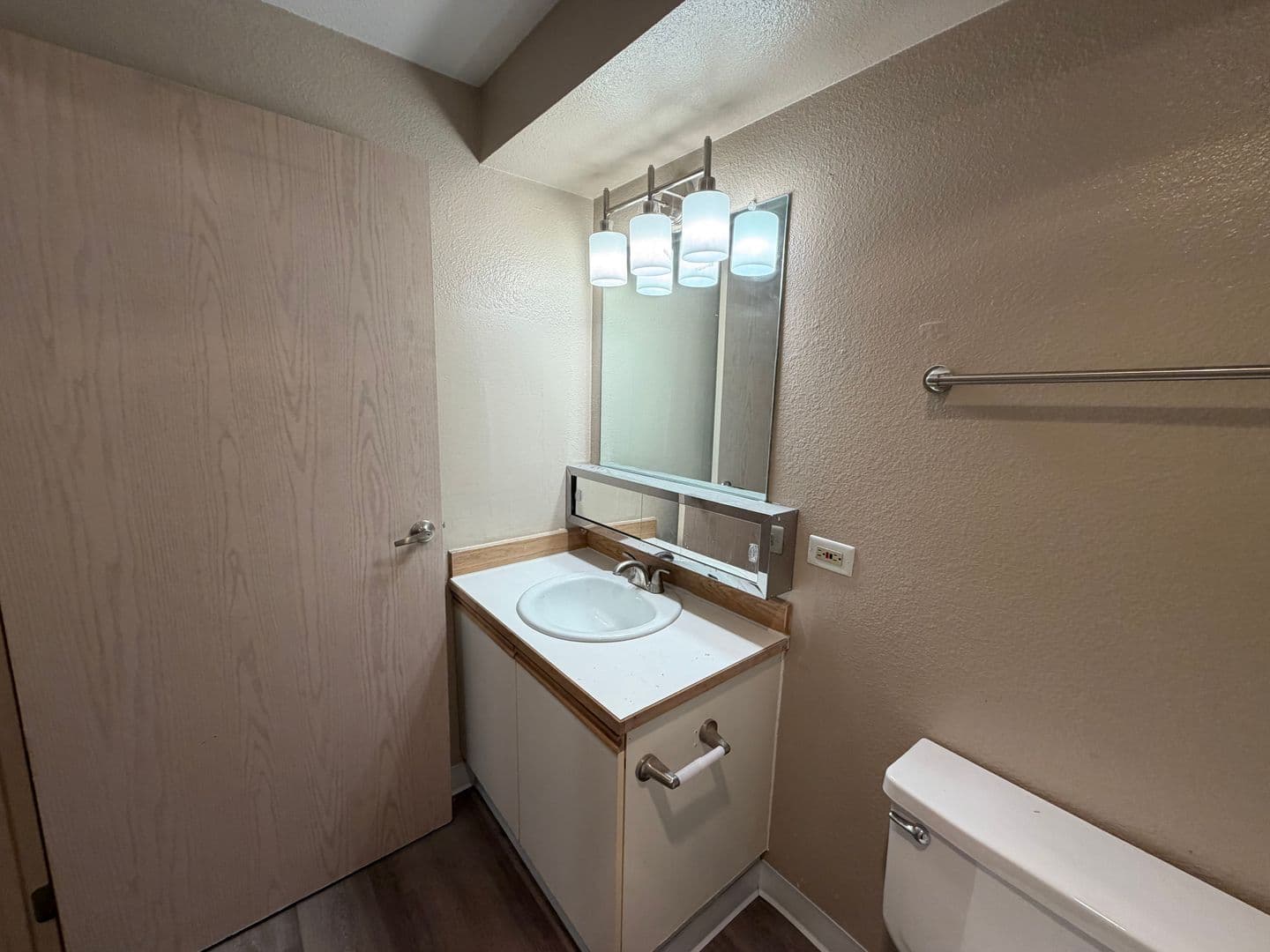 Seattle Apartment: 3021 SW Bradford Street
