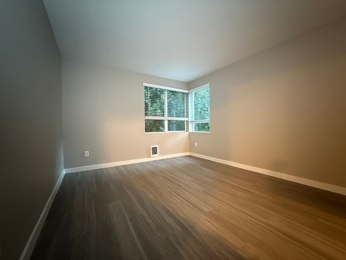 Seattle Apartment: 3021 SW Bradford Street